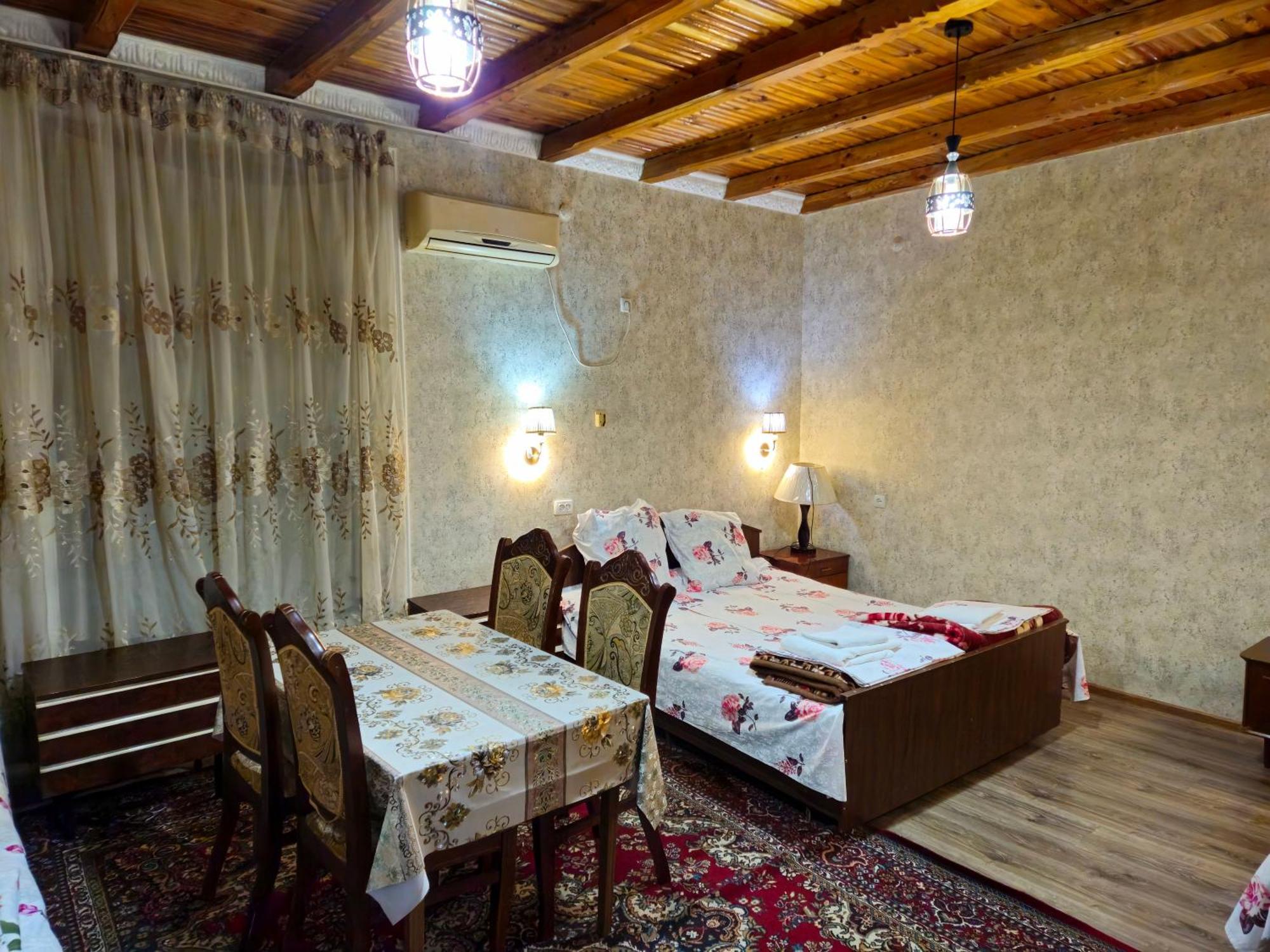 B&B Bahodir Samarkand Exteriör bild